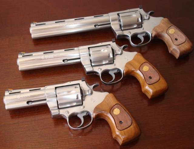 colt 44 magnum revolver. kaliber: .44 Magnum